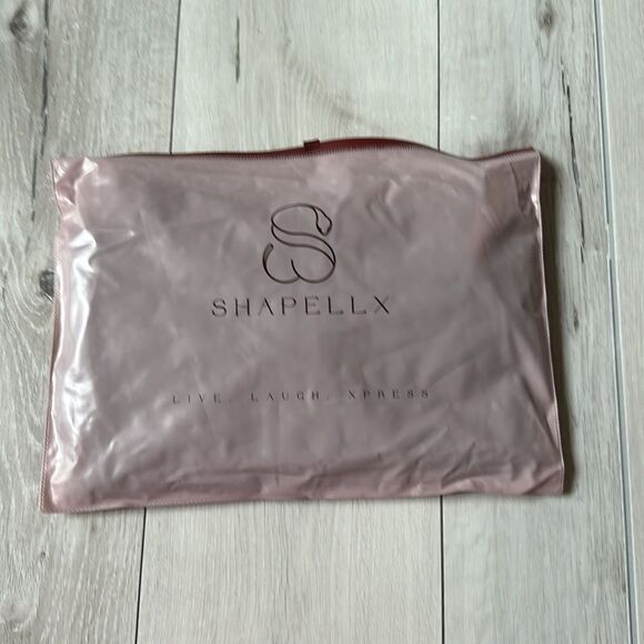 Shapellx AirSlim® Firm Tummy Compression Bodysuit Shaper W/Butt Lifter Black NWT - Picture 10 of 13